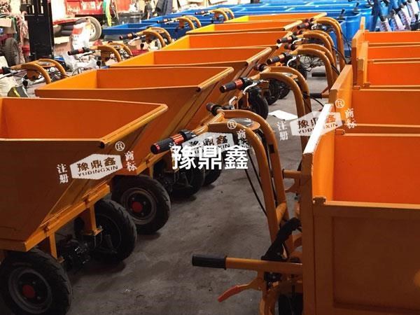 豫鼎鑫電動(dòng)工程自卸車廠家/Uploadimg/1946055958652260352/upimage/20200618155900.JPG